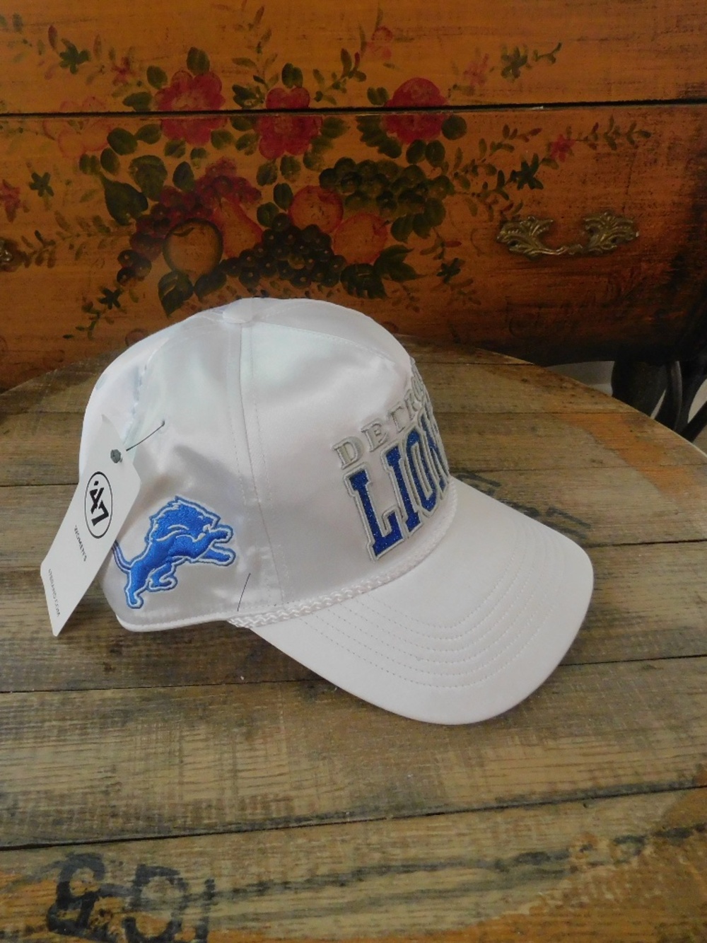 NWT Womens 47 Brand Detroit lions Hat Adjustable